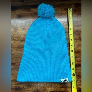 Neff blue oversize slouchy beanie hat snow winter cold ski snowboard pompom knit